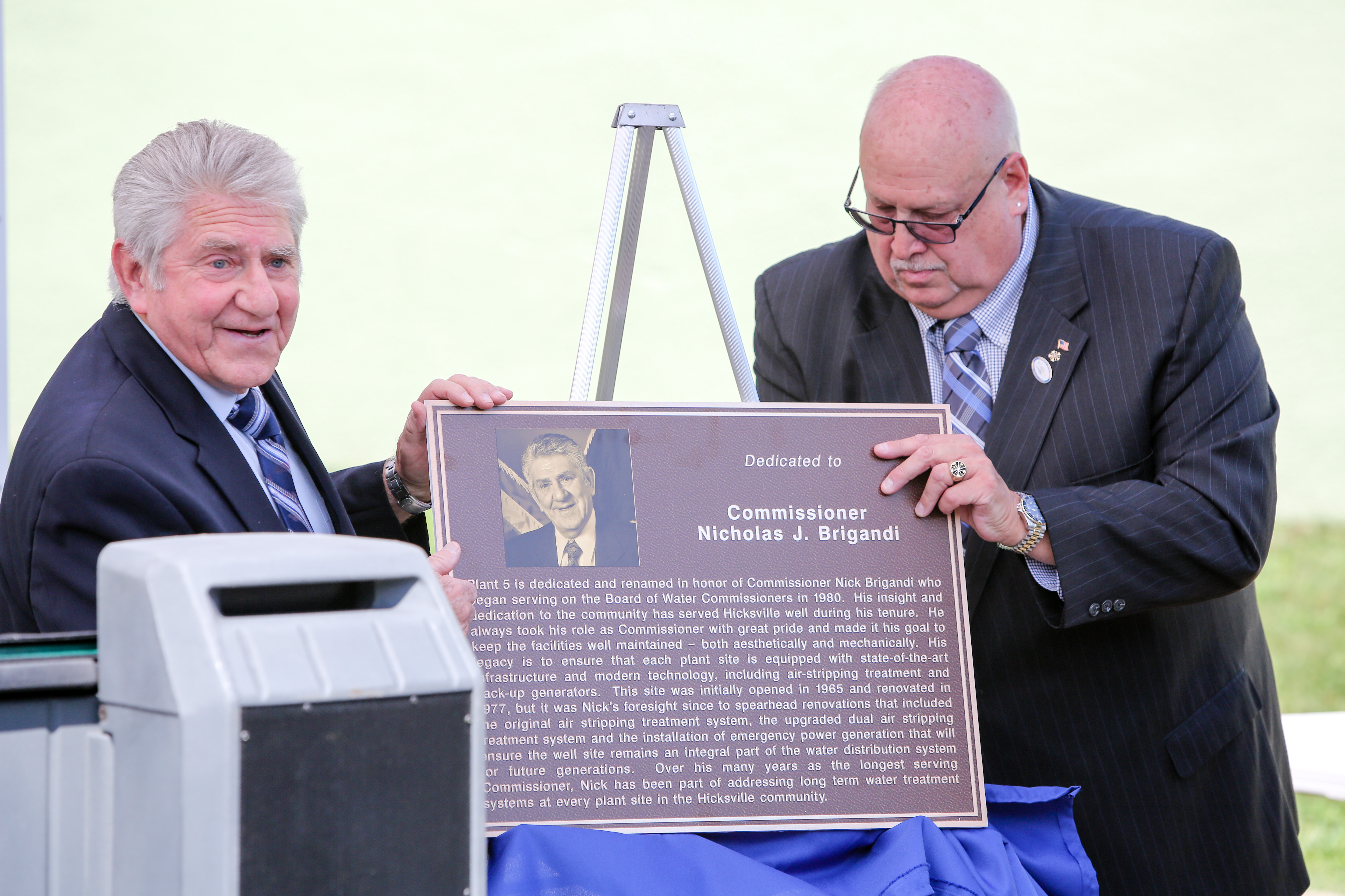 Hicksville Water District Dedicates Water Treatment Plant to Longtime